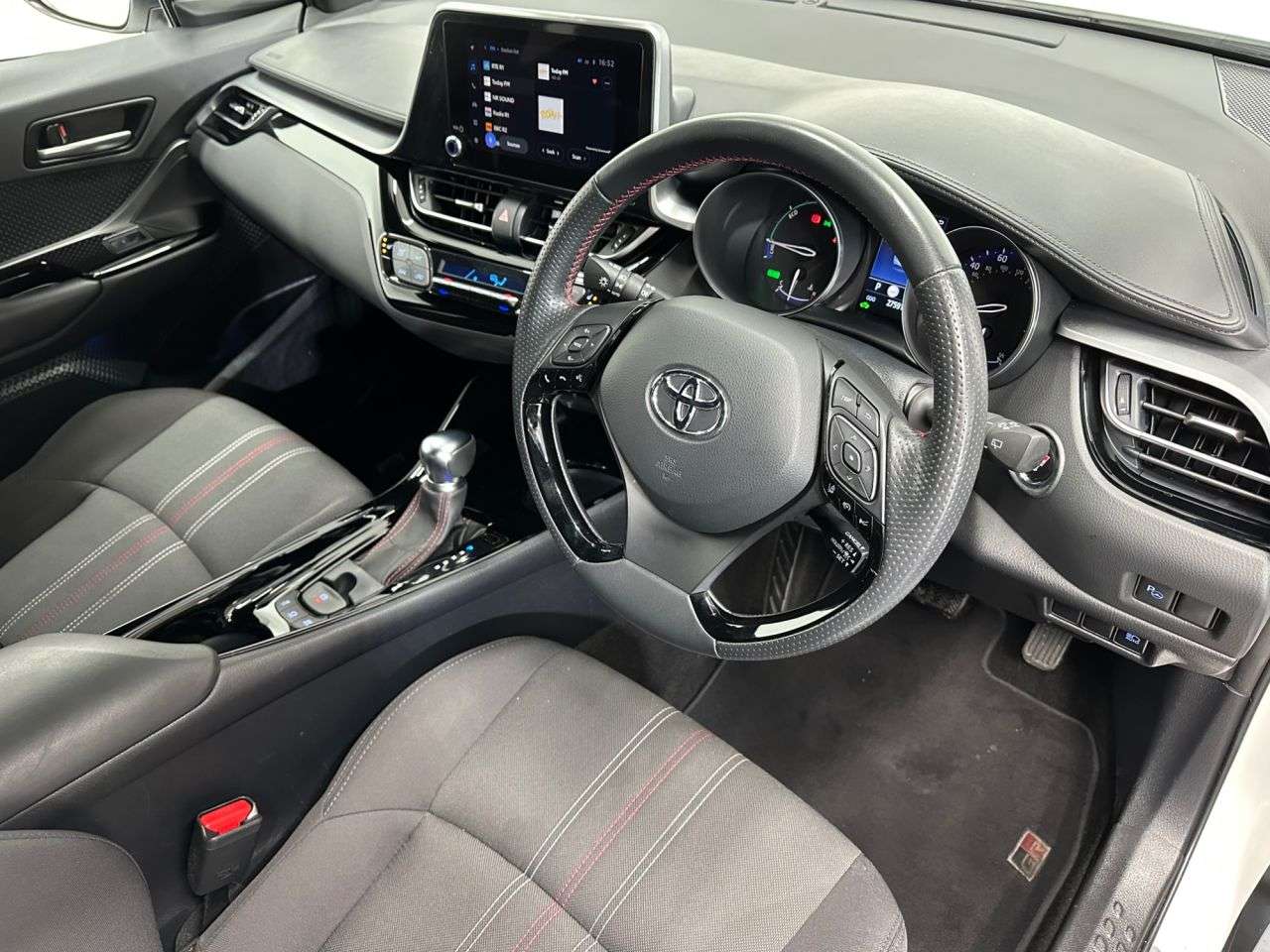 2023 TOYOTA C-HR 2023 TOYOTA C-HR