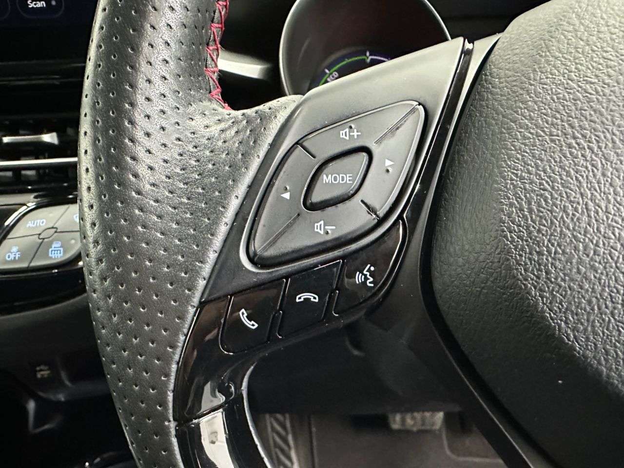 2023 TOYOTA C-HR 2023 TOYOTA C-HR