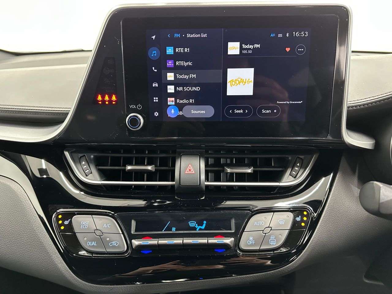 2023 TOYOTA C-HR 2023 TOYOTA C-HR