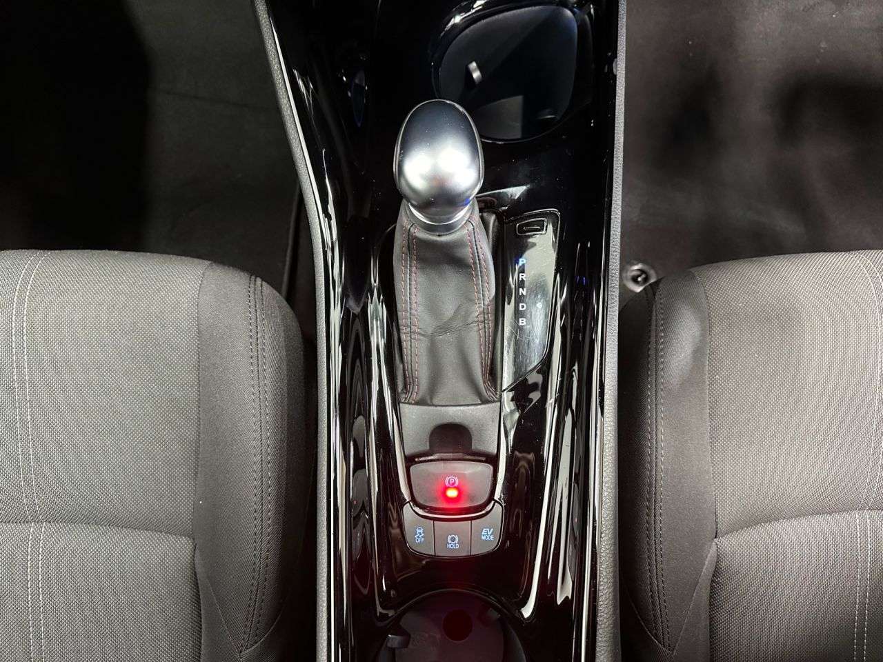 2023 TOYOTA C-HR 2023 TOYOTA C-HR