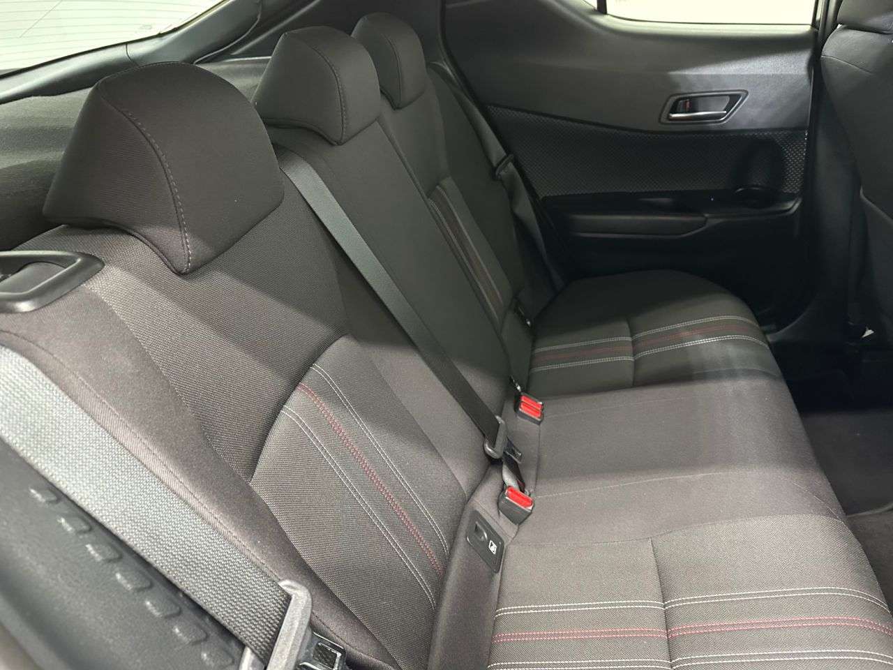 2023 TOYOTA C-HR 2023 TOYOTA C-HR