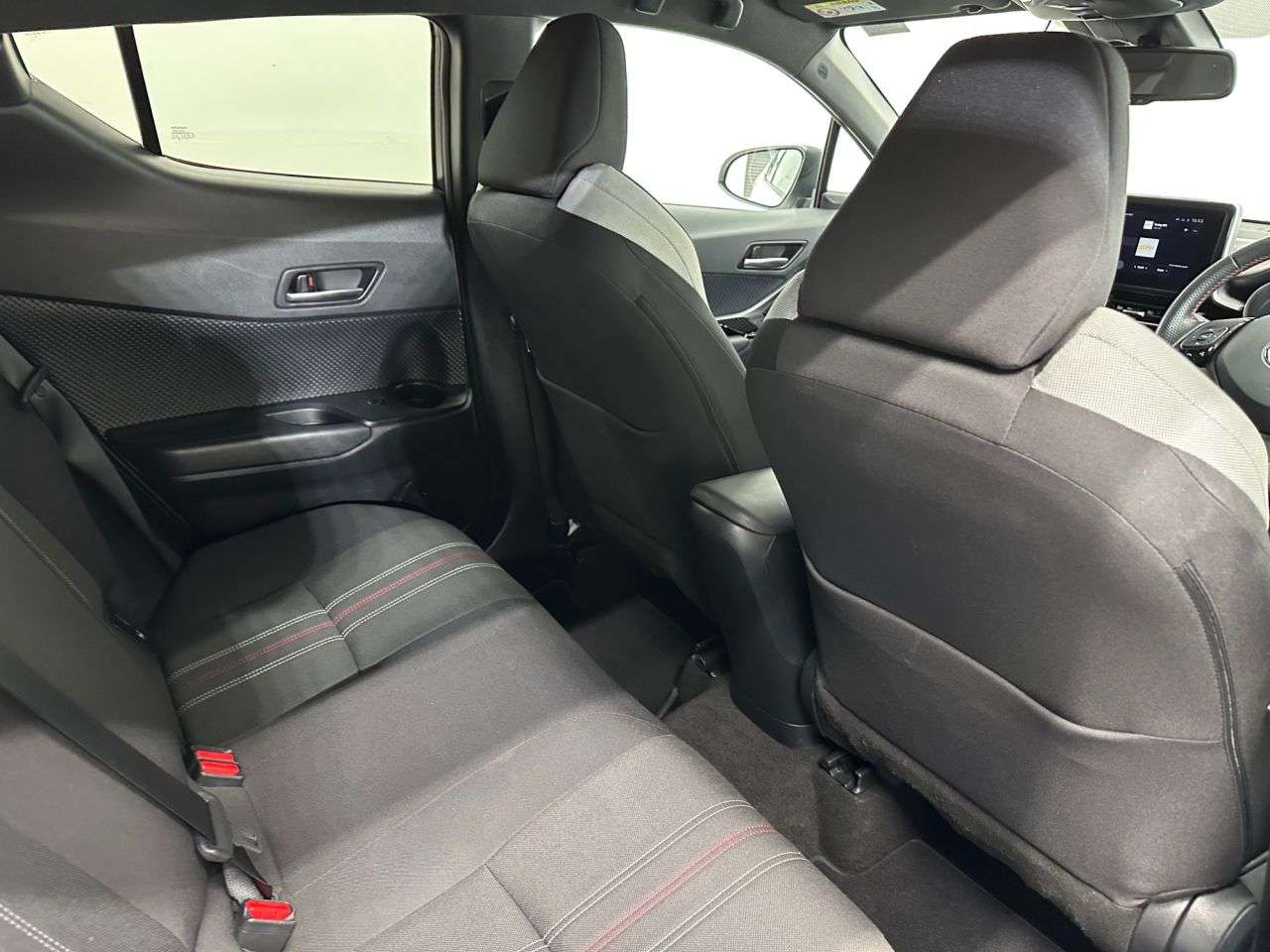 2023 TOYOTA C-HR 2023 TOYOTA C-HR