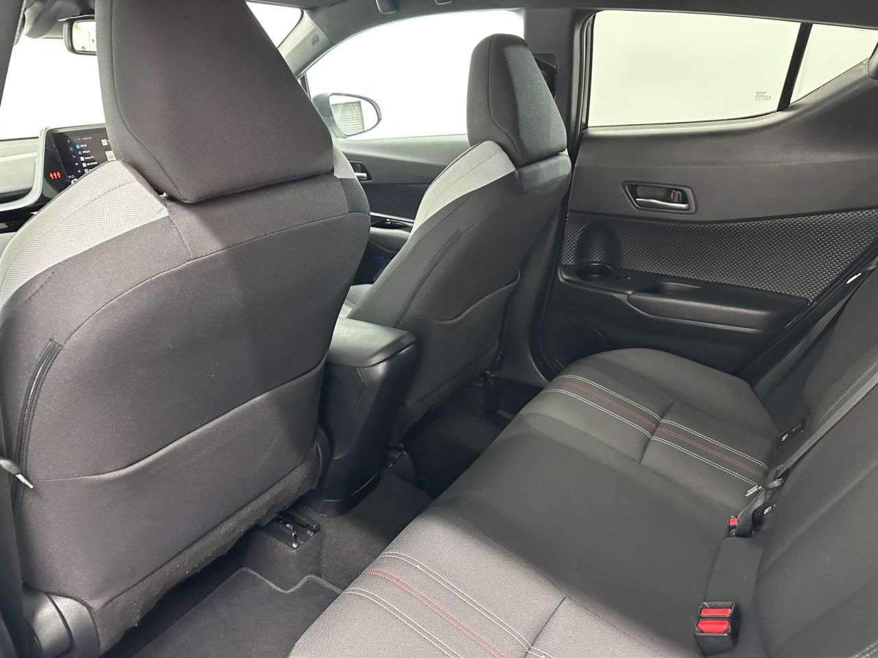 2023 TOYOTA C-HR 2023 TOYOTA C-HR