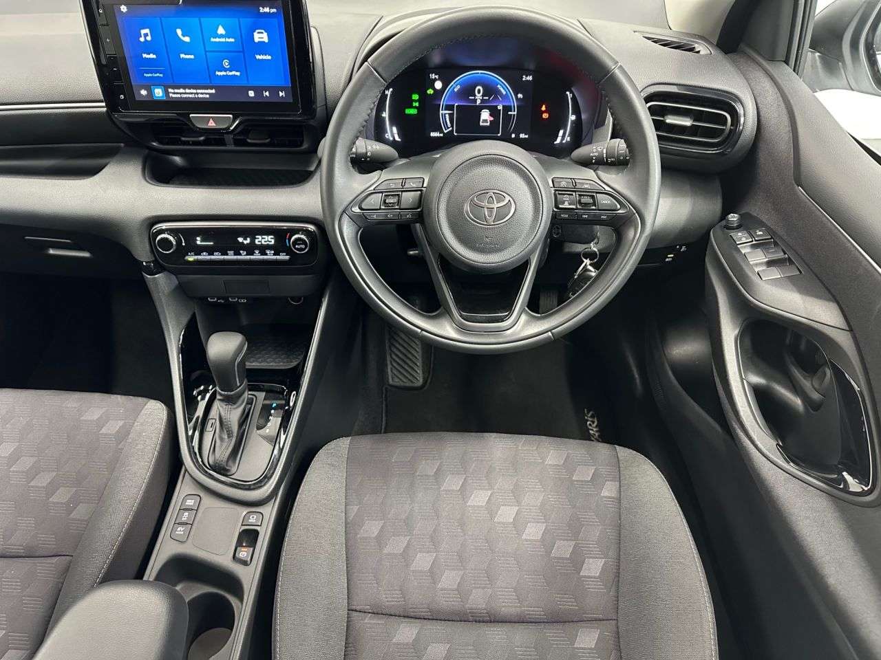 2024 TOYOTA YARIS 2024 TOYOTA YARIS