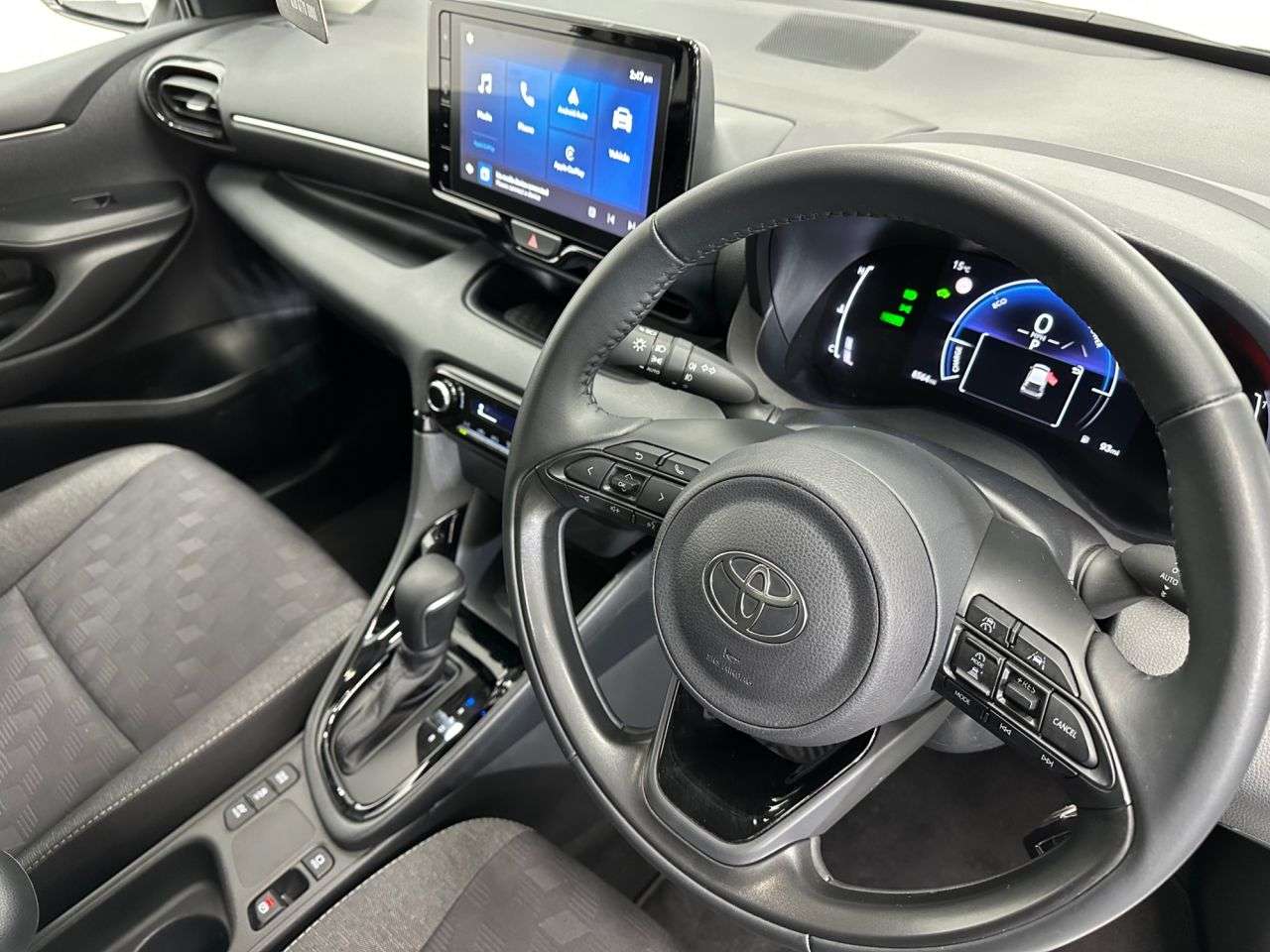 2024 TOYOTA YARIS 2024 TOYOTA YARIS