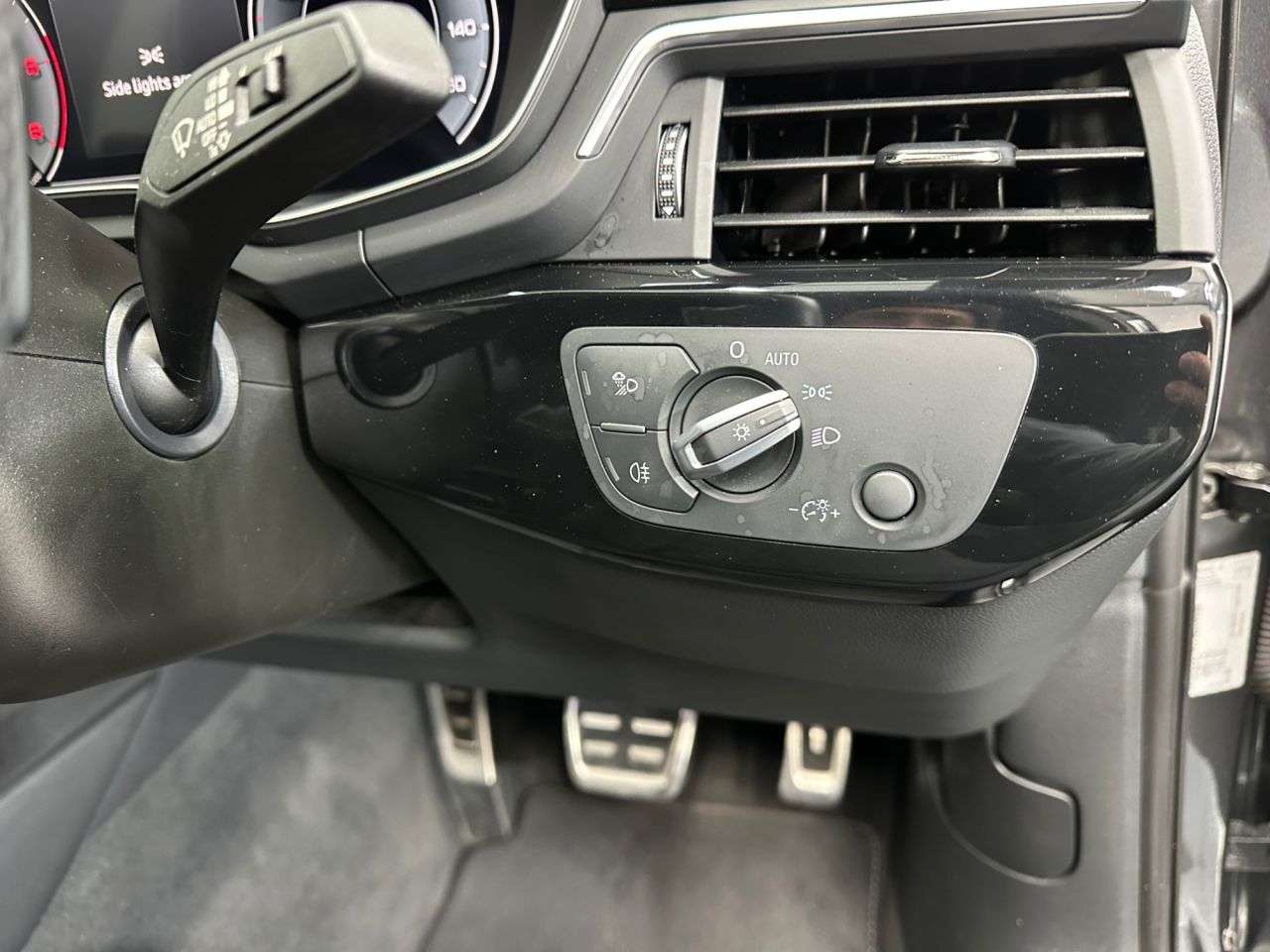 2022 AUDI A4 2022 AUDI A4