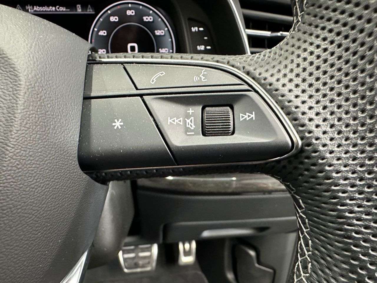 2024 AUDI Q8 2024 AUDI Q8