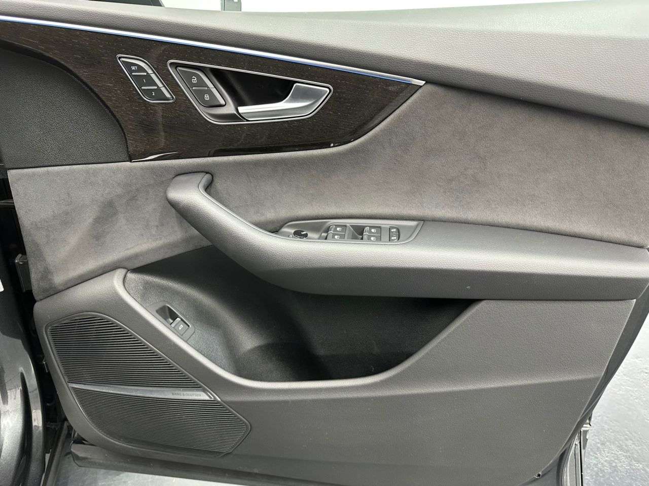 2024 AUDI Q8 2024 AUDI Q8