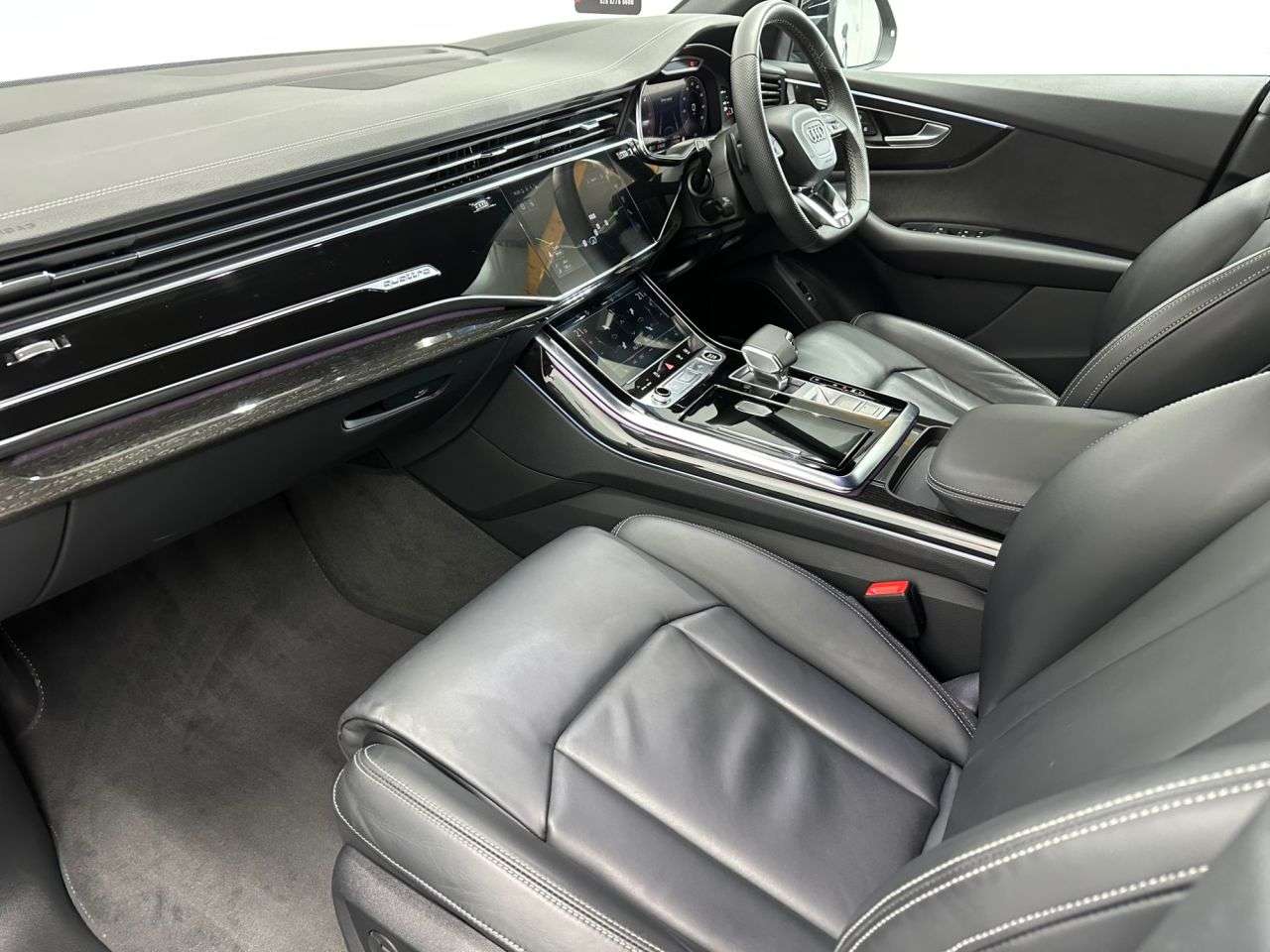 2024 AUDI Q8 2024 AUDI Q8