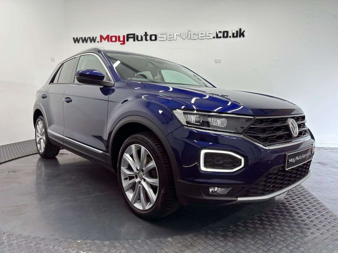 A 2019 VOLKSWAGEN T-ROC 1.6 TDI SEL SUV 5dr Diesel Manual Euro 6 (s/s) (115 ps) A 2019 VOLKSWAGEN T-ROC 1.6 TDI SEL SUV 5dr Diesel Manual Euro 6 (s/s) (115 ps)