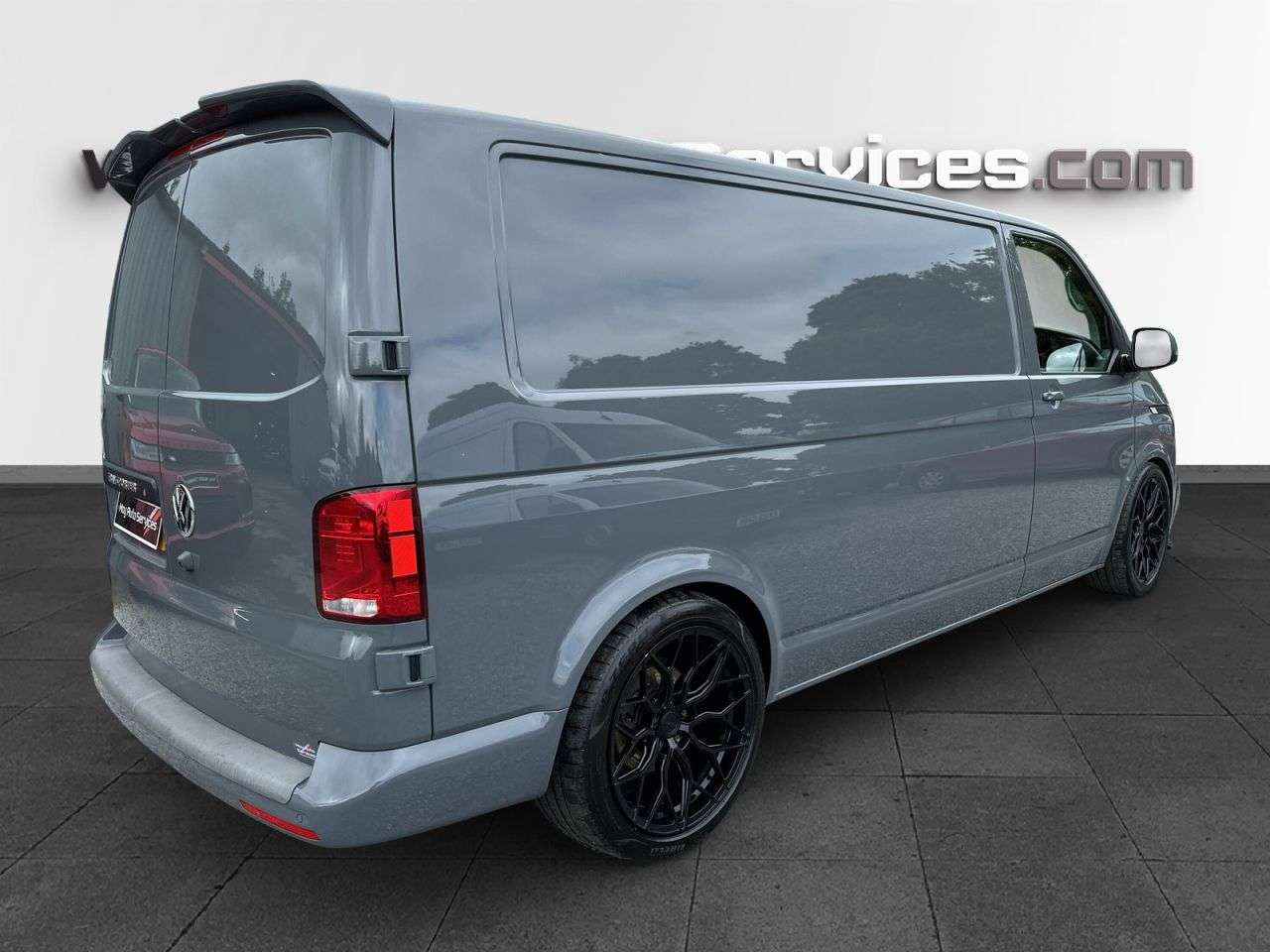 A 2022 VOLKSWAGEN TRANSPORTER 2.0 TDI T28 Highline Panel Van 5dr Diesel DSG FWD LWB Euro 6 (s/s) (150 ps) A 2022 VOLKSWAGEN TRANSPORTER 2.0 TDI T28 Highline Panel Van 5dr Diesel DSG FWD LWB Euro 6 (s/s) (150 ps)