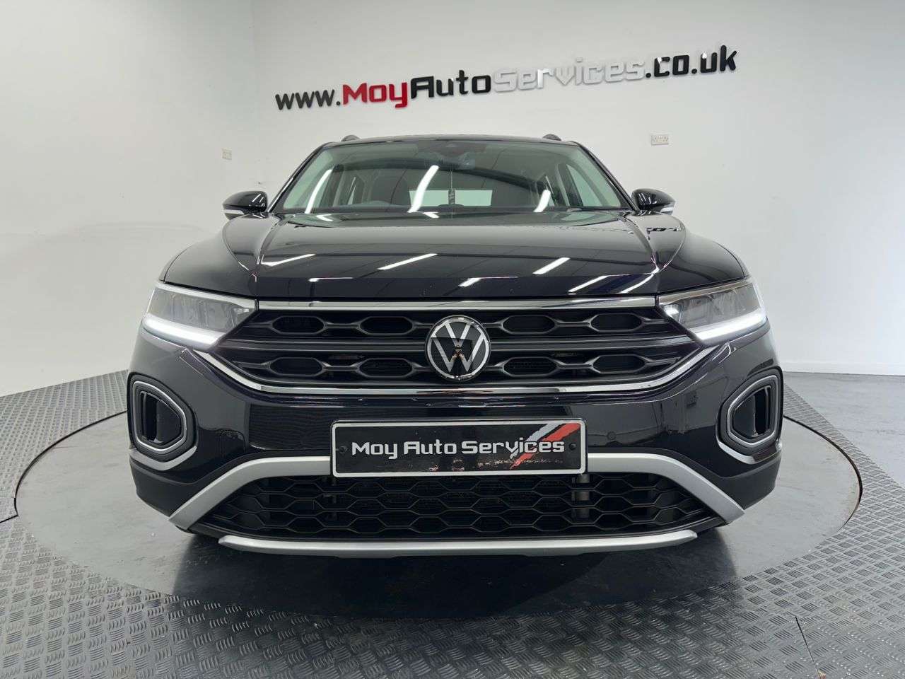 A 2024 VOLKSWAGEN T-ROC 1.5 TSI Life SUV 5dr Petrol DSG Euro 6 (s/s) (150 ps) A 2024 VOLKSWAGEN T-ROC 1.5 TSI Life SUV 5dr Petrol DSG Euro 6 (s/s) (150 ps)