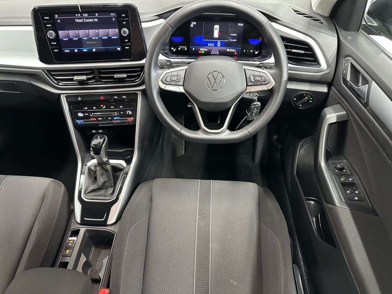 2024 VOLKSWAGEN T-ROC 2024 VOLKSWAGEN T-ROC