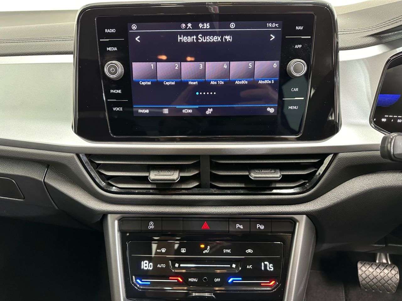 2024 VOLKSWAGEN T-ROC 2024 VOLKSWAGEN T-ROC