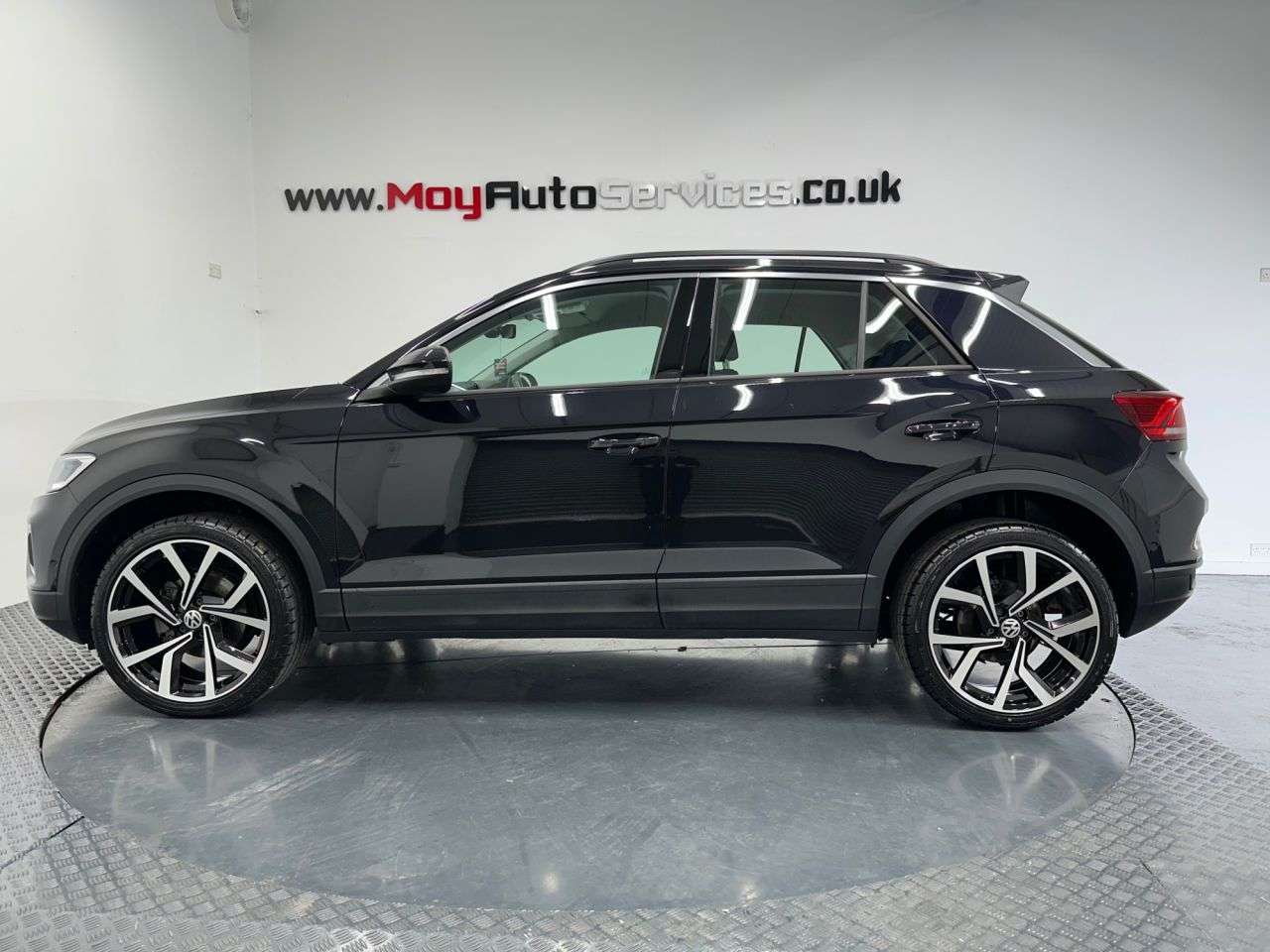 A 2024 VOLKSWAGEN T-ROC 1.5 TSI Life SUV 5dr Petrol DSG Euro 6 (s/s) (150 ps) A 2024 VOLKSWAGEN T-ROC 1.5 TSI Life SUV 5dr Petrol DSG Euro 6 (s/s) (150 ps)