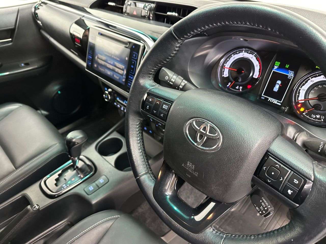 2019 TOYOTA HI-LUX 2019 TOYOTA HI-LUX