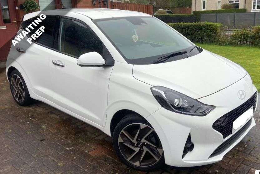A 2024 HYUNDAI I10 1.0 Premium Hatchback 5dr Petrol Auto Euro 6 (s/s) (63 ps) A 2024 HYUNDAI I10 1.0 Premium Hatchback 5dr Petrol Auto Euro 6 (s/s) (63 ps)