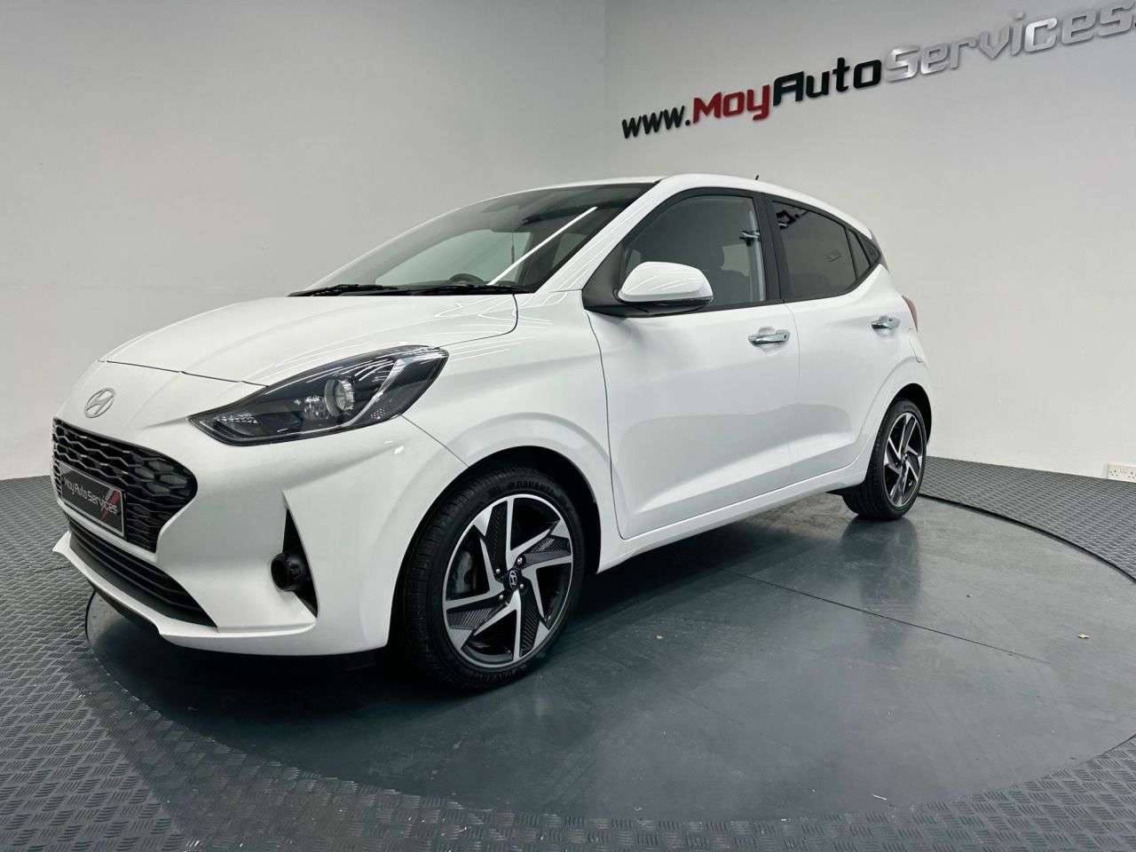 A 2024 HYUNDAI I10 1.0 Premium Hatchback 5dr Petrol Auto Euro 6 (s/s) (63 ps) A 2024 HYUNDAI I10 1.0 Premium Hatchback 5dr Petrol Auto Euro 6 (s/s) (63 ps)