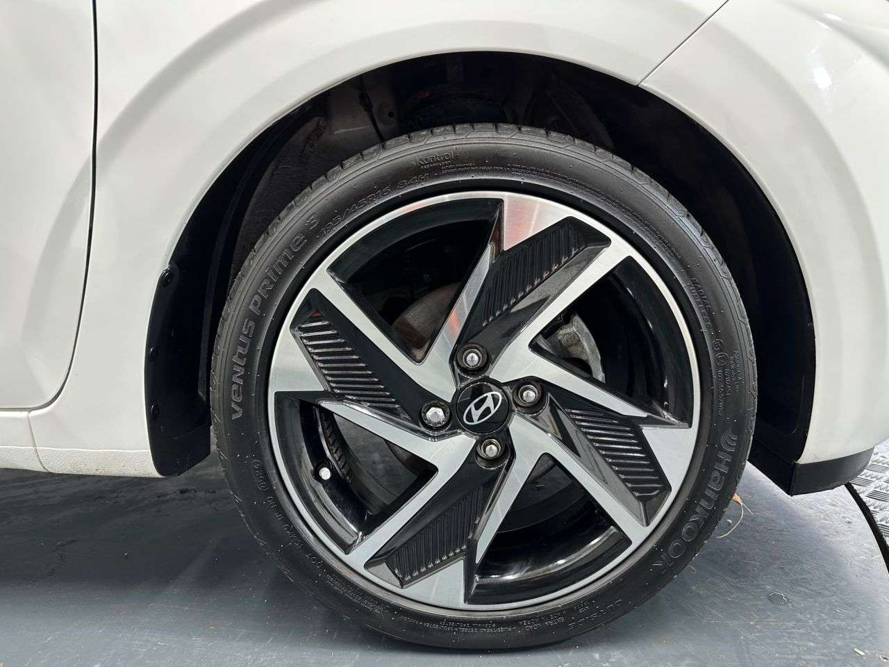 2024 HYUNDAI I10 2024 HYUNDAI I10