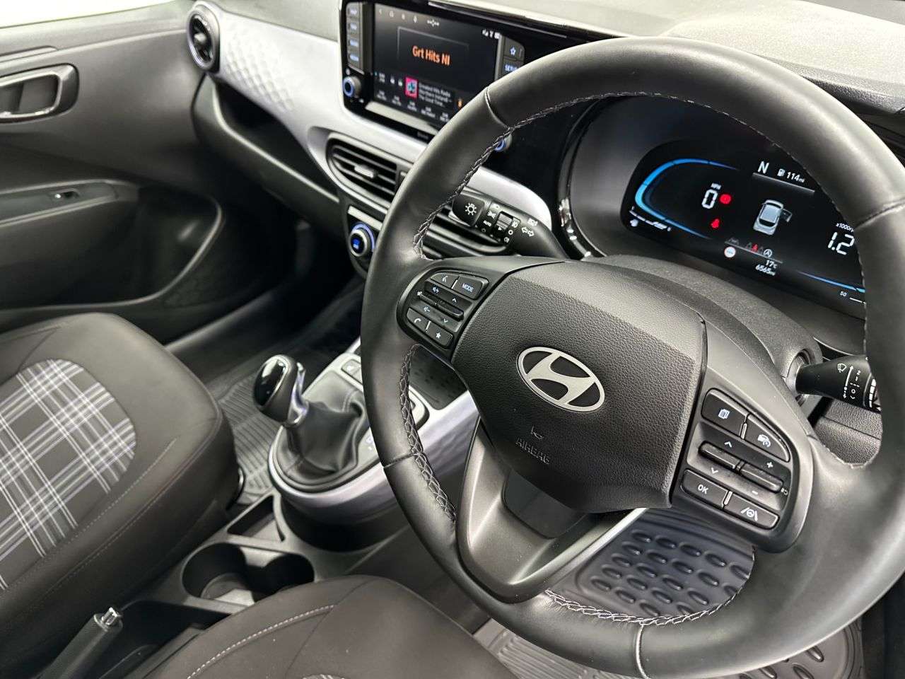 2024 HYUNDAI I10 2024 HYUNDAI I10