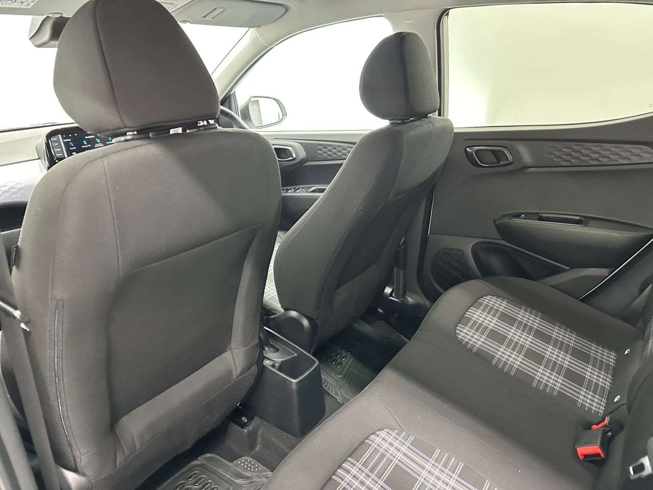 2024 HYUNDAI I10 2024 HYUNDAI I10