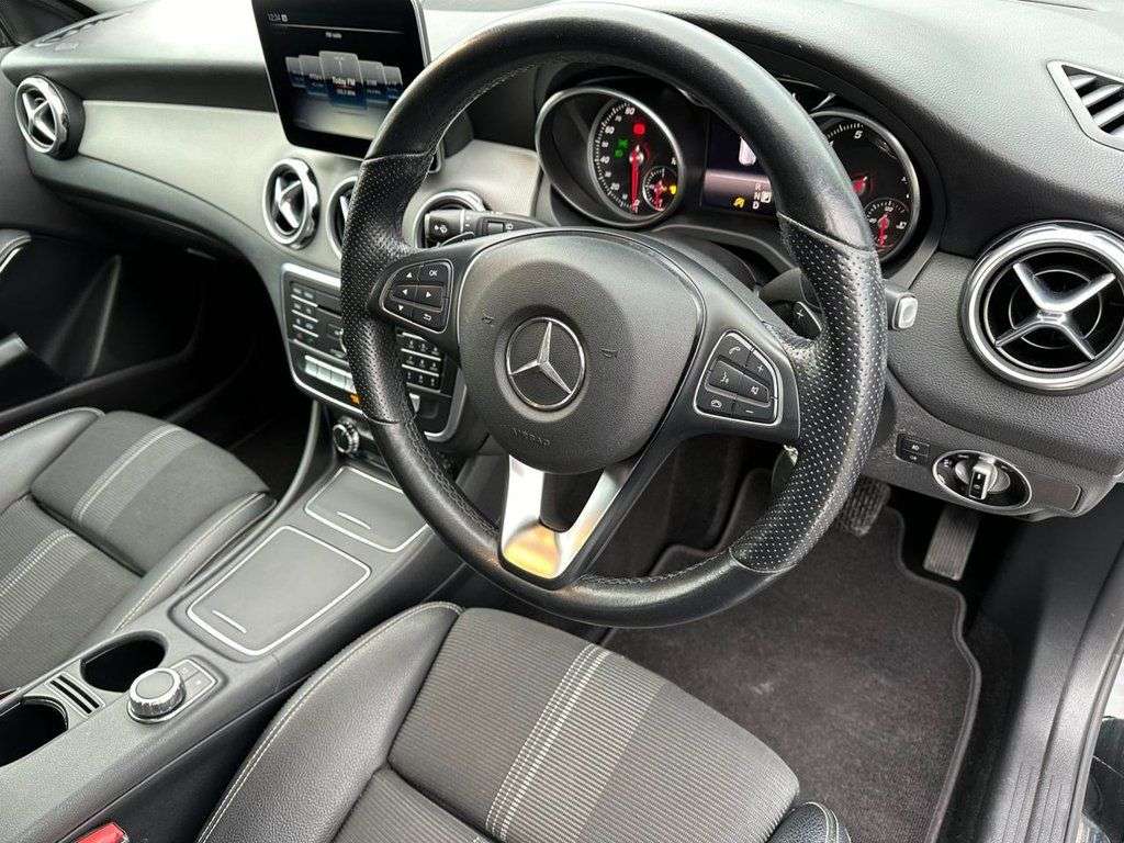 A 2019 MERCEDES-BENZ GLA 1.6 GLA180 Urban Edition SUV 5dr Petrol 7G-DCT Euro 6 (s/s) (122 ps) SUV A 2019 MERCEDES-BENZ GLA 1.6 GLA180 Urban Edition SUV 5dr Petrol 7G-DCT Euro 6 (s/s) (122 ps) SUV