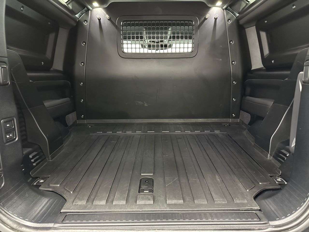 2021 LAND ROVER DEFENDER 2021 LAND ROVER DEFENDER