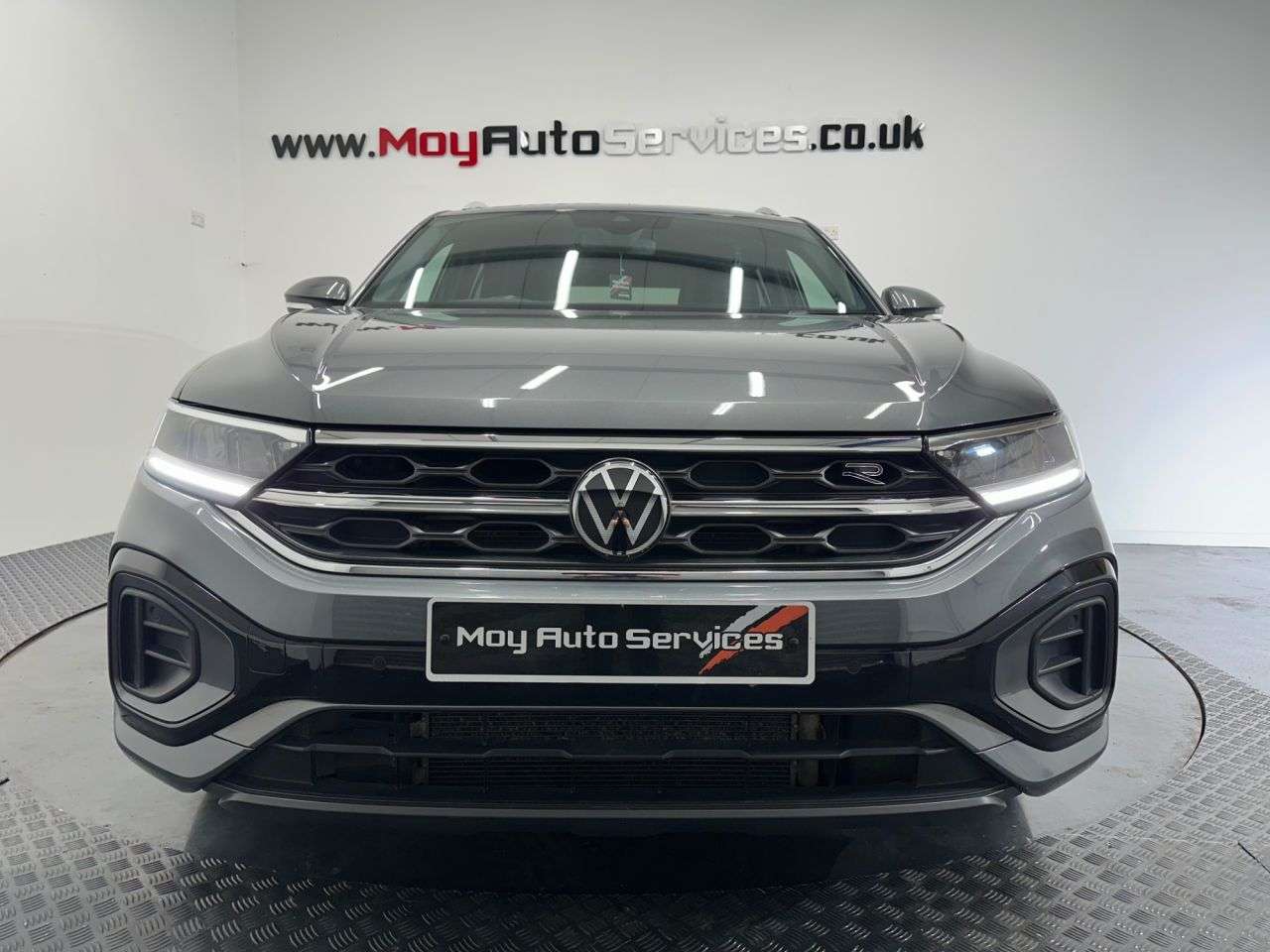 A 2023 VOLKSWAGEN T-ROC 2.0 TDI R-Line SUV 5dr Diesel DSG Euro 6 (s/s) (150 ps) A 2023 VOLKSWAGEN T-ROC 2.0 TDI R-Line SUV 5dr Diesel DSG Euro 6 (s/s) (150 ps)