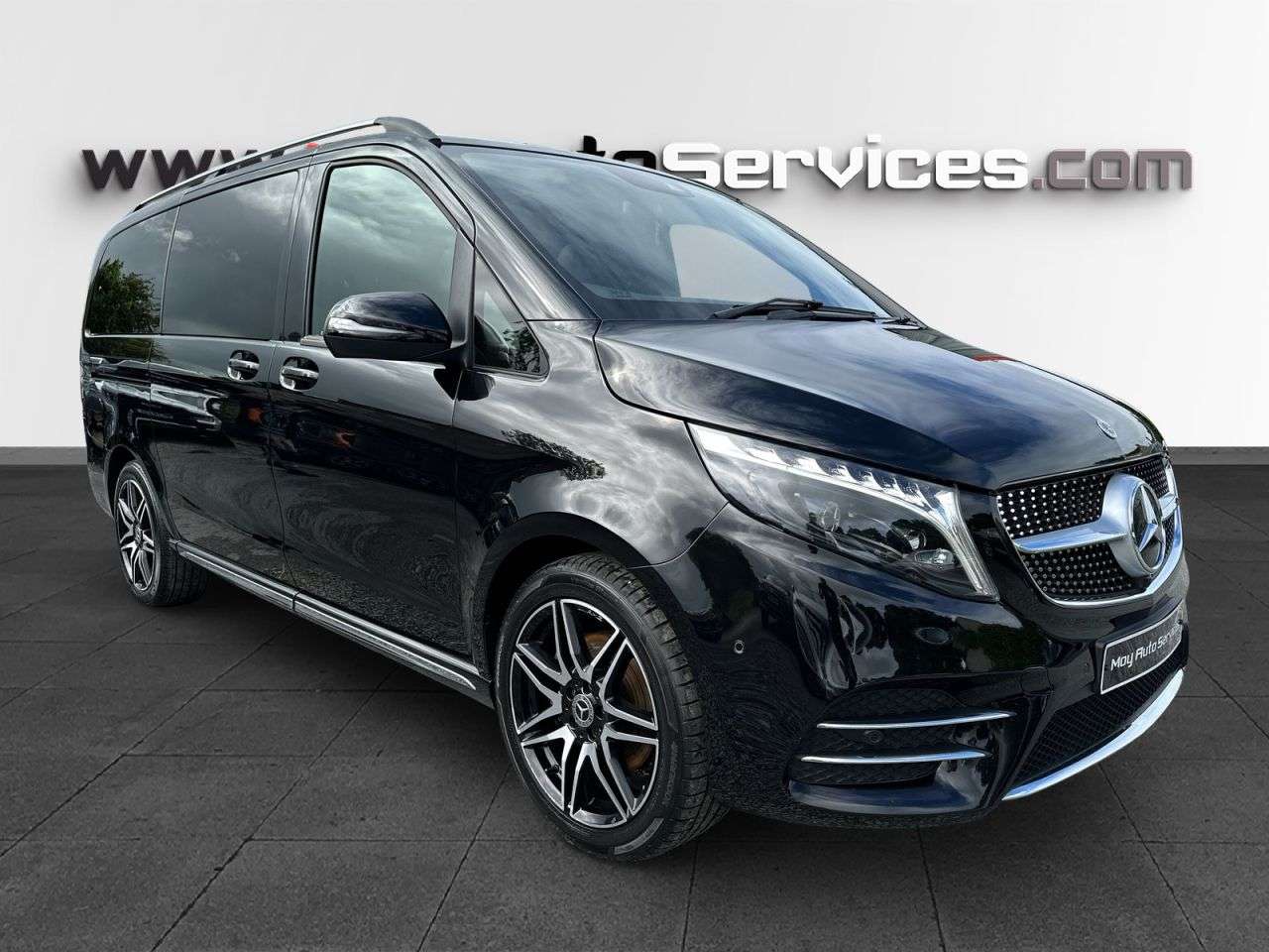 A 2023 MERCEDES-BENZ V-CLASS 2.0 V300d AMG Line MPV 5dr Diesel G-Tronic+ Euro 6 (s/s) LWB (237 ps) A 2023 MERCEDES-BENZ V-CLASS 2.0 V300d AMG Line MPV 5dr Diesel G-Tronic+ Euro 6 (s/s) LWB (237 ps)