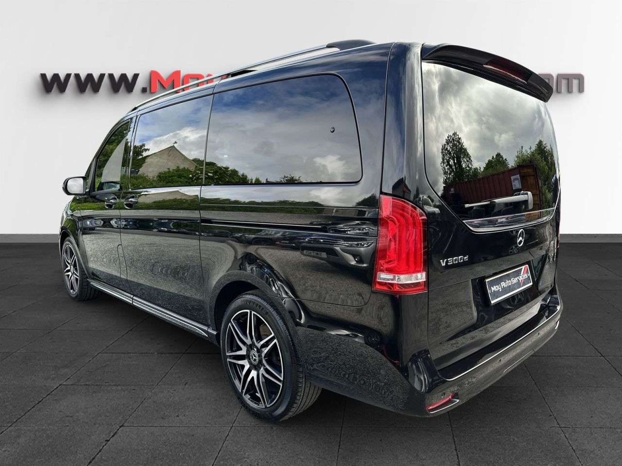 A 2023 MERCEDES-BENZ V-CLASS 2.0 V300d AMG Line MPV 5dr Diesel G-Tronic+ Euro 6 (s/s) LWB (237 ps) A 2023 MERCEDES-BENZ V-CLASS 2.0 V300d AMG Line MPV 5dr Diesel G-Tronic+ Euro 6 (s/s) LWB (237 ps)