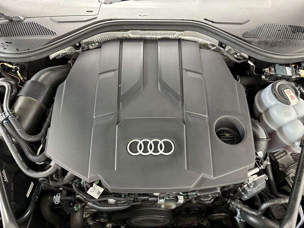 2023 AUDI A8 2023 AUDI A8