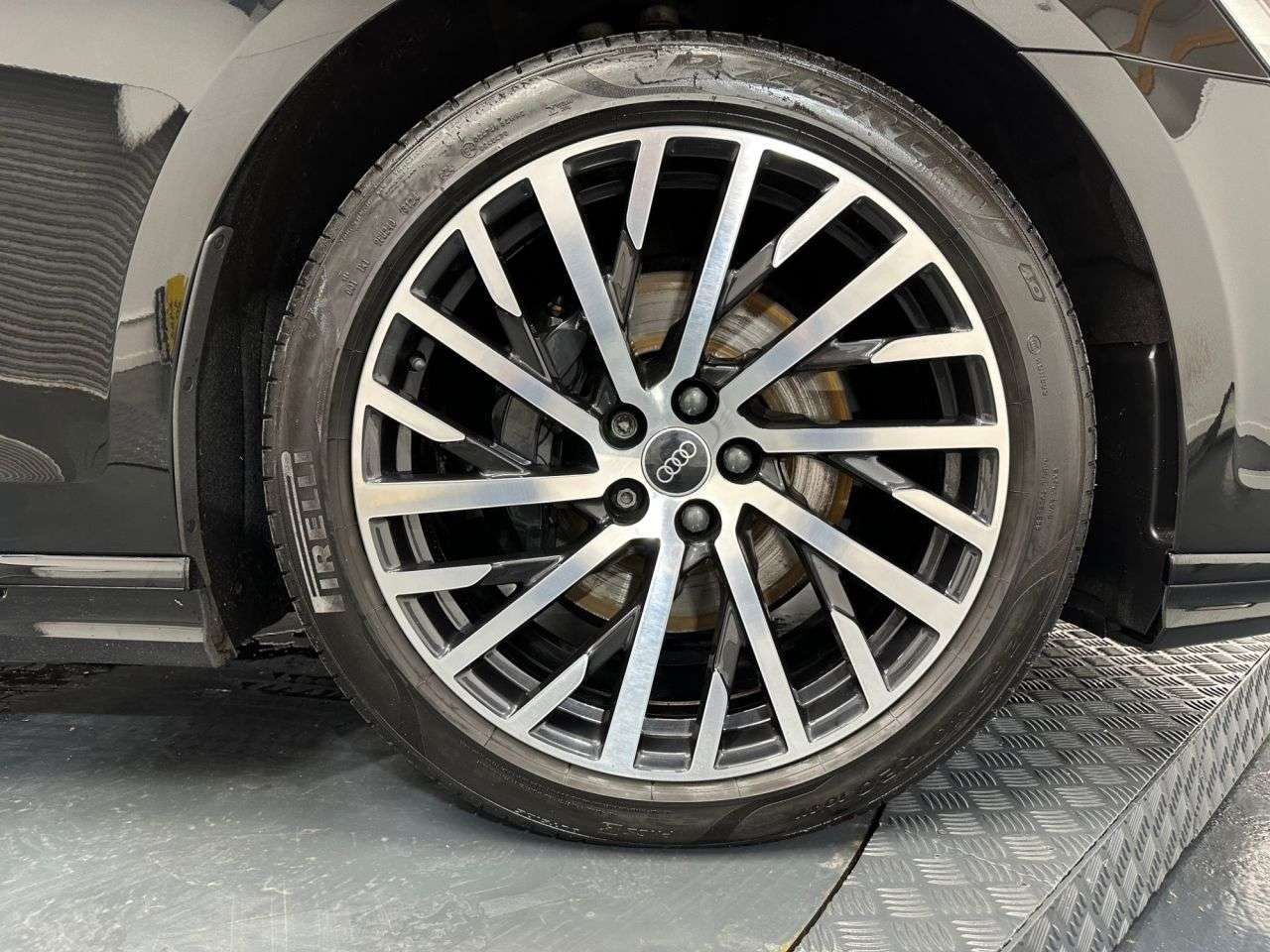2023 AUDI A8 2023 AUDI A8