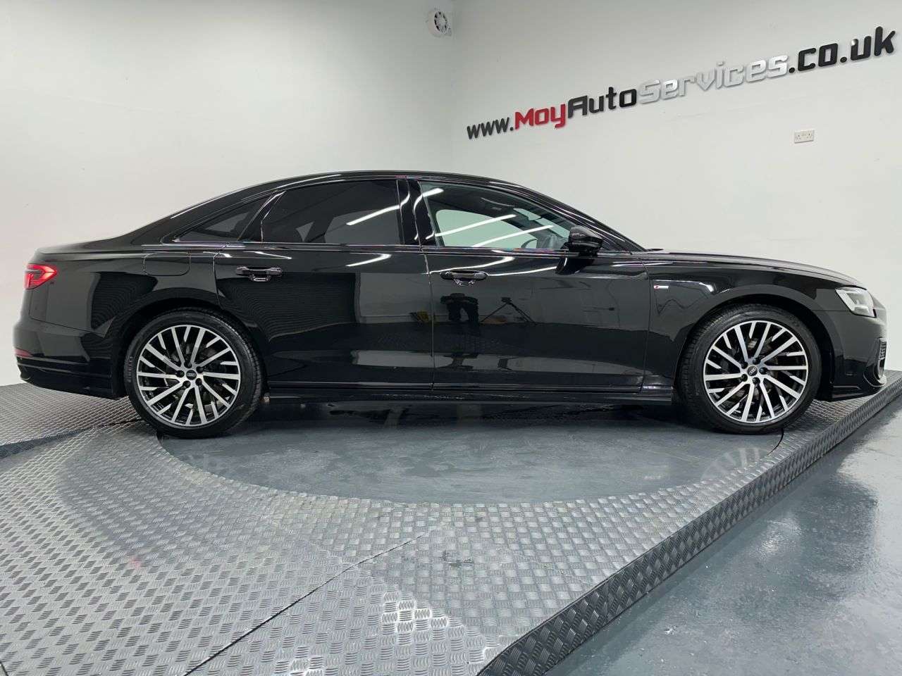 2023 AUDI A8 2023 AUDI A8