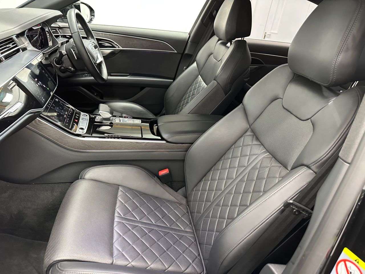 2023 AUDI A8 2023 AUDI A8