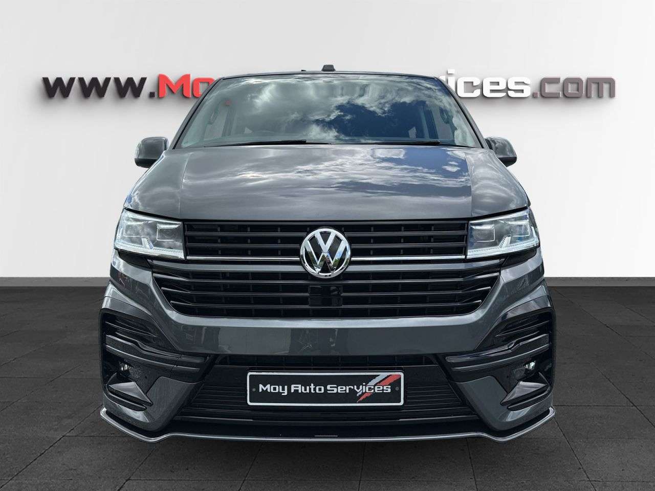 A 2022 VOLKSWAGEN TRANSPORTER 2.0 TDI T28 Highline Kombi Van 5dr Diesel DSG FWD SWB Euro 6 (s/s) (150 ps) A 2022 VOLKSWAGEN TRANSPORTER 2.0 TDI T28 Highline Kombi Van 5dr Diesel DSG FWD SWB Euro 6 (s/s) (150 ps)
