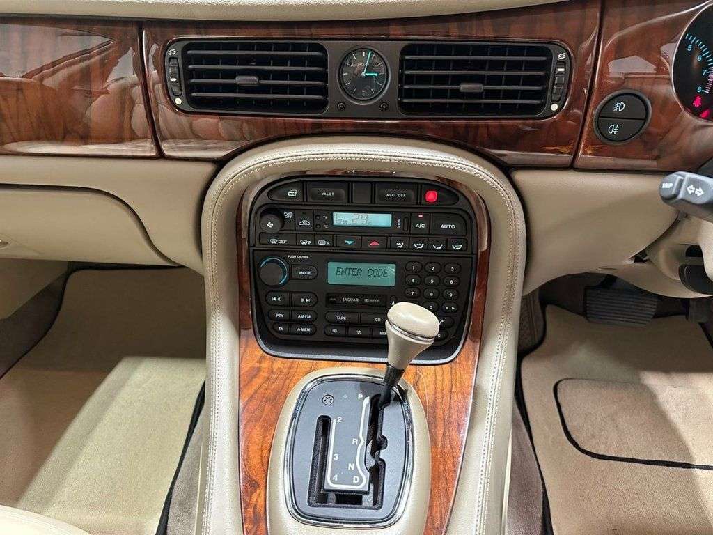 1998 JAGUAR XJ 1998 JAGUAR XJ