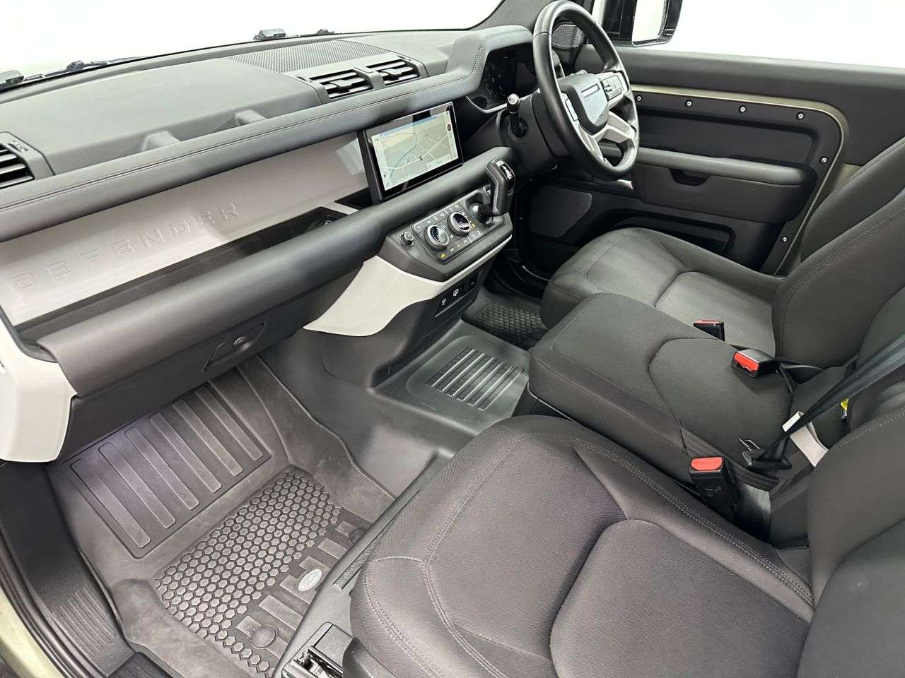 2024 LAND ROVER DEFENDER 90 2024 LAND ROVER DEFENDER 90