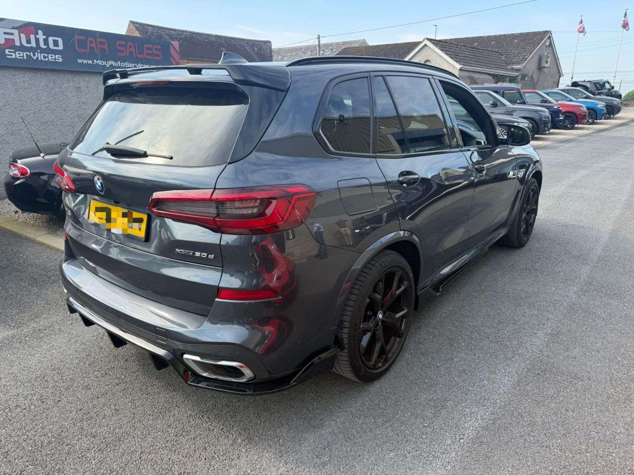 A 2019 BMW X5 3.0 30d M Sport SUV 5dr Diesel Auto xDrive Euro 6 (s/s) (265 ps) A 2019 BMW X5 3.0 30d M Sport SUV 5dr Diesel Auto xDrive Euro 6 (s/s) (265 ps)