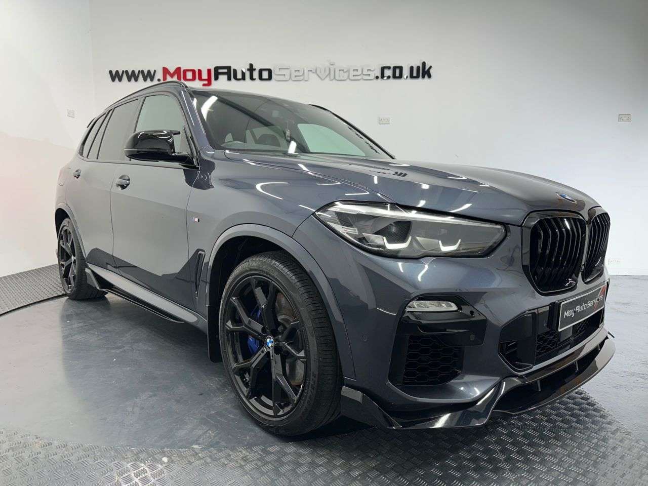A 2019 BMW X5 3.0 30d M Sport SUV 5dr Diesel Auto xDrive Euro 6 (s/s) (265 ps) A 2019 BMW X5 3.0 30d M Sport SUV 5dr Diesel Auto xDrive Euro 6 (s/s) (265 ps)