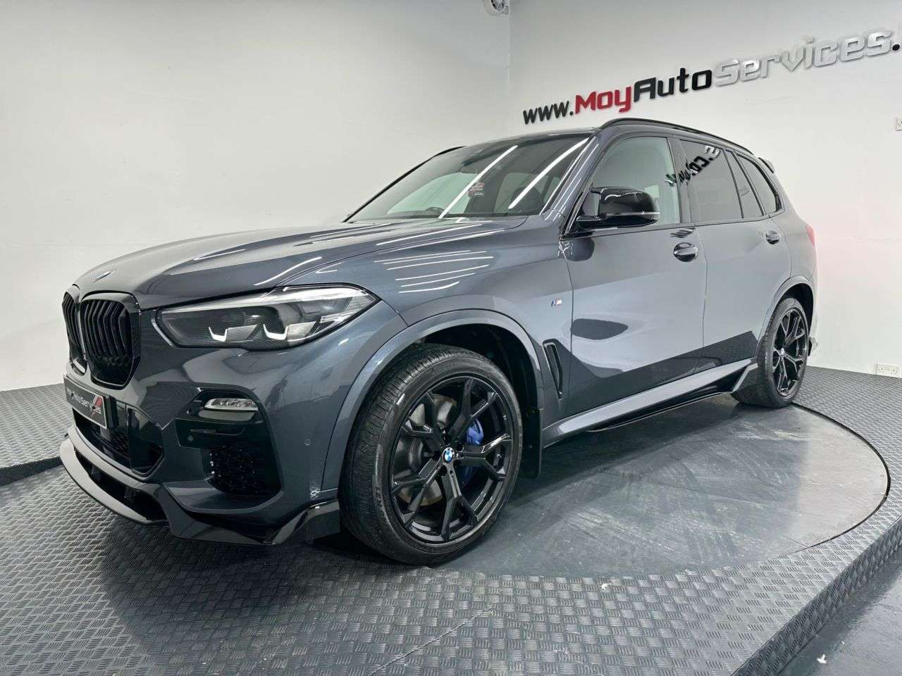 A 2019 BMW X5 3.0 30d M Sport SUV 5dr Diesel Auto xDrive Euro 6 (s/s) (265 ps) A 2019 BMW X5 3.0 30d M Sport SUV 5dr Diesel Auto xDrive Euro 6 (s/s) (265 ps)