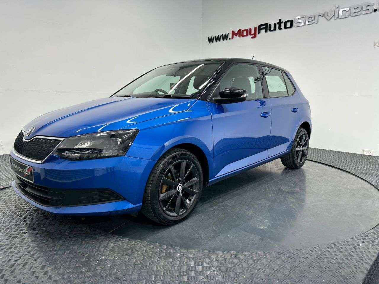A 2017 SKODA FABIA 1.0 TSI Colour Edition Hatchback 5dr Petrol Manual Euro 6 (s/s) (95 ps) A 2017 SKODA FABIA 1.0 TSI Colour Edition Hatchback 5dr Petrol Manual Euro 6 (s/s) (95 ps)