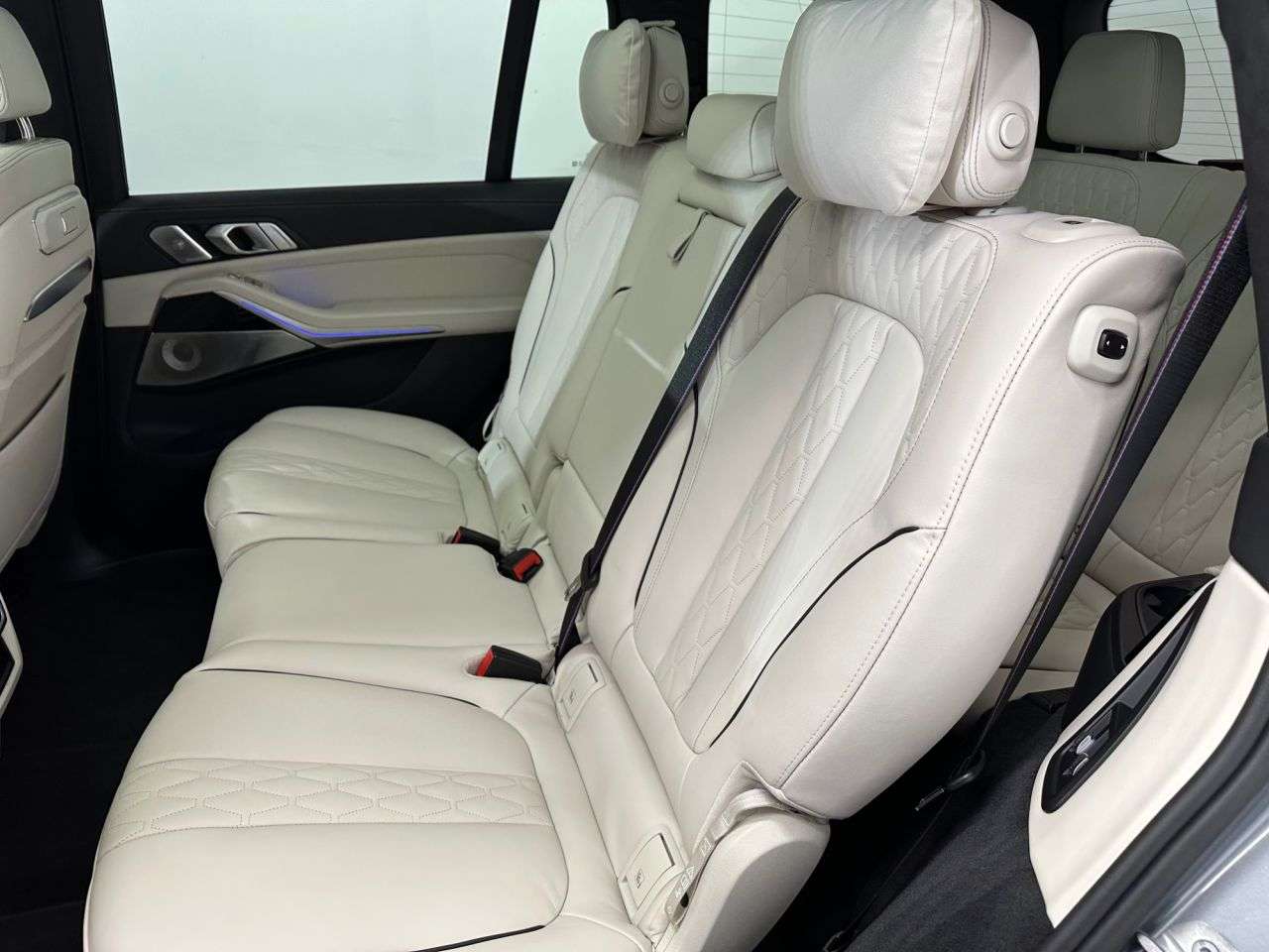2024 BMW X7 2024 BMW X7