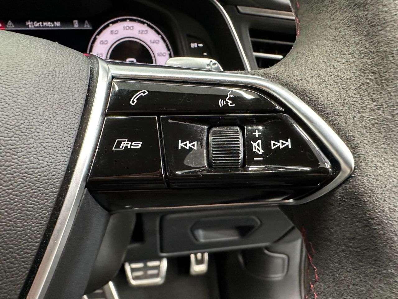 2024 AUDI RS6 AVANT 2024 AUDI RS6 AVANT