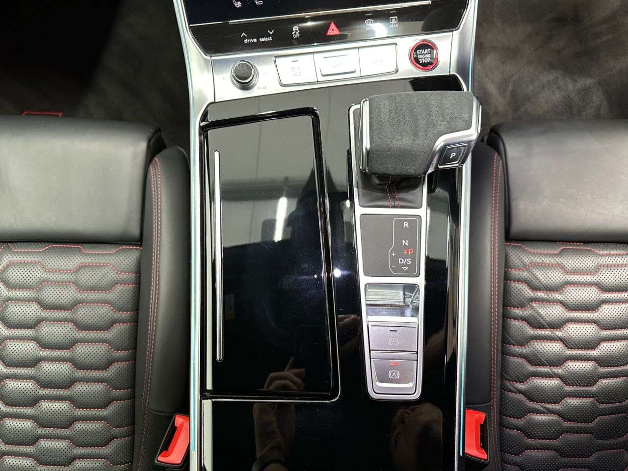 2024 AUDI RS6 AVANT 2024 AUDI RS6 AVANT