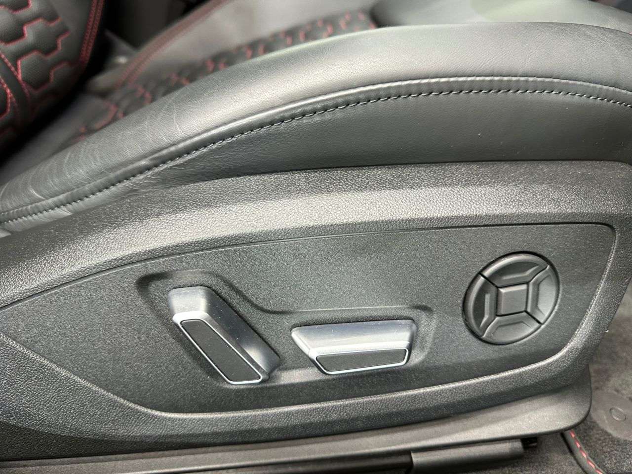 2024 AUDI RS6 AVANT 2024 AUDI RS6 AVANT