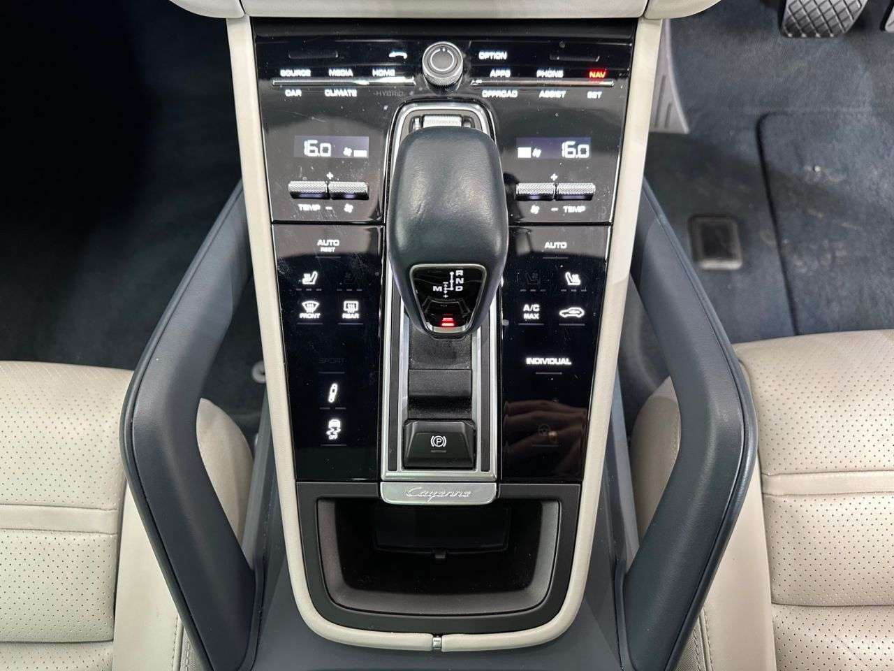 2022 PORSCHE CAYENNE 2022 PORSCHE CAYENNE