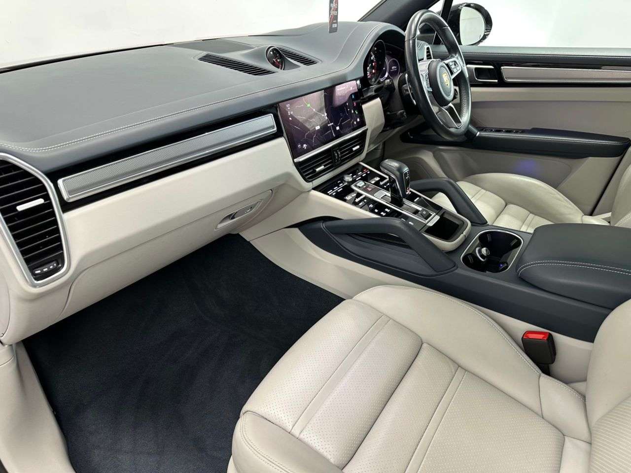 2022 PORSCHE CAYENNE 2022 PORSCHE CAYENNE