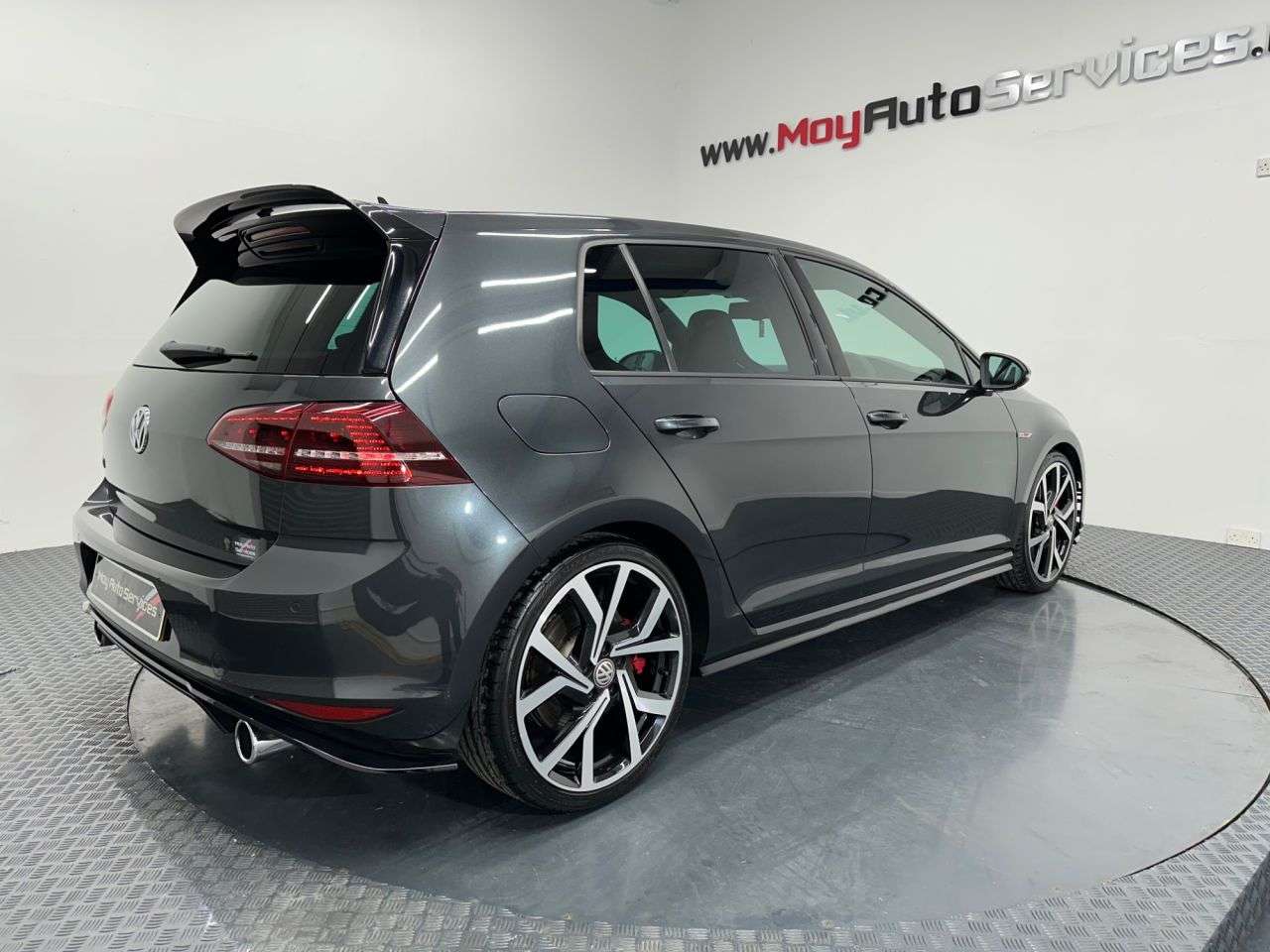 2017 VOLKSWAGEN GOLF GTI 2017 VOLKSWAGEN GOLF GTI