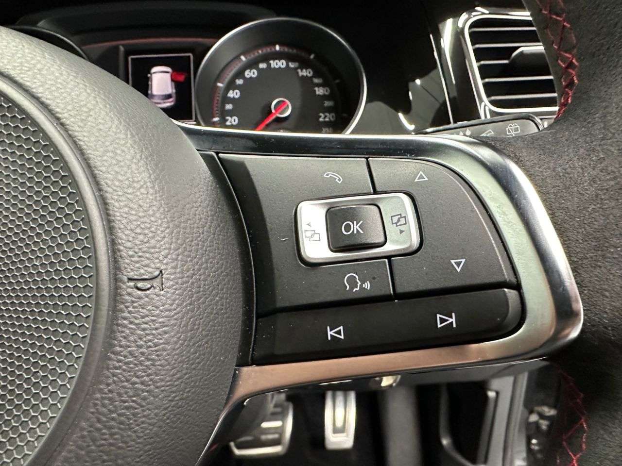 2017 VOLKSWAGEN GOLF GTI 2017 VOLKSWAGEN GOLF GTI