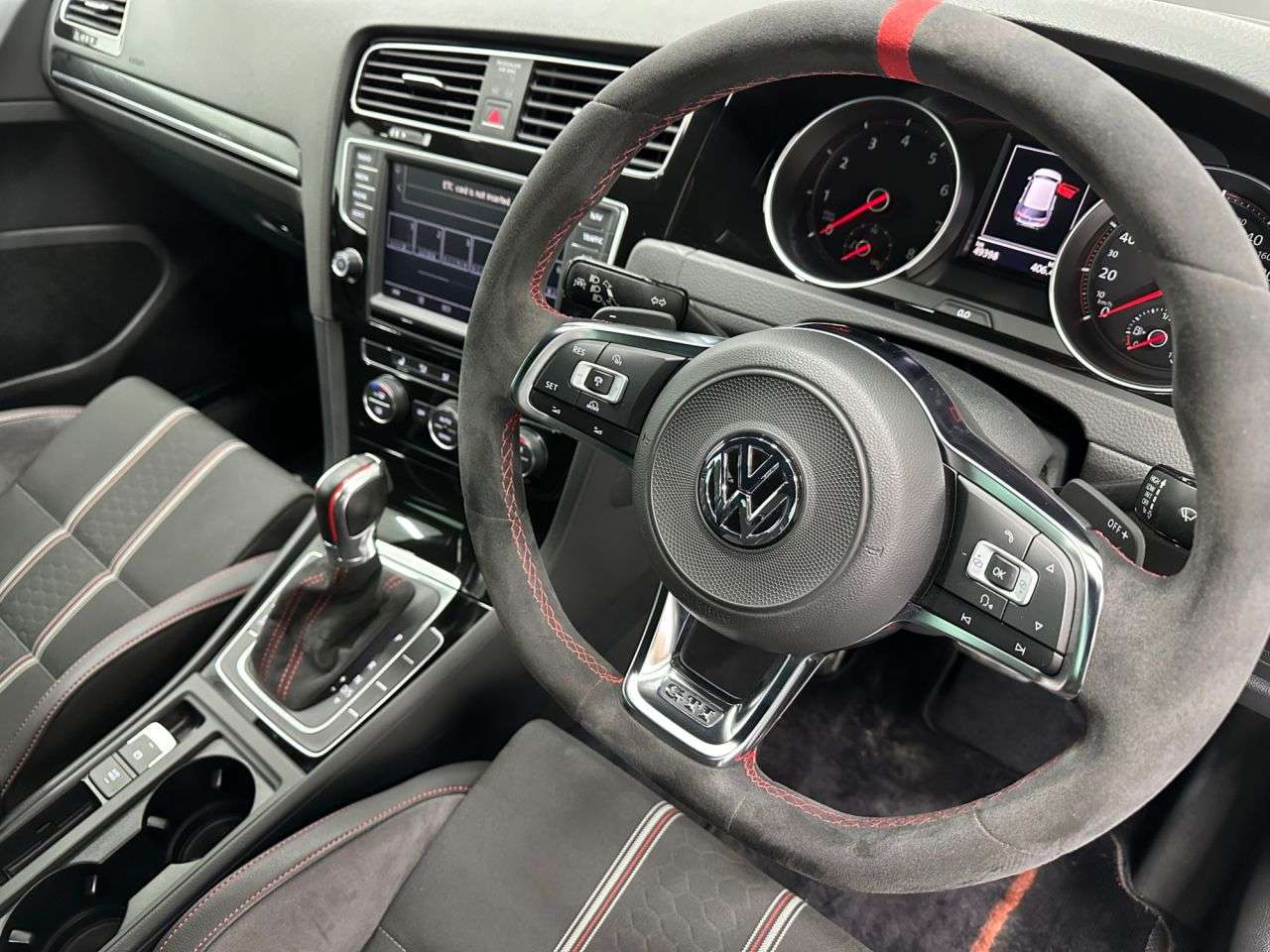 2017 VOLKSWAGEN GOLF GTI 2017 VOLKSWAGEN GOLF GTI
